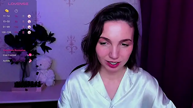 KindHazelHere_ webcam
