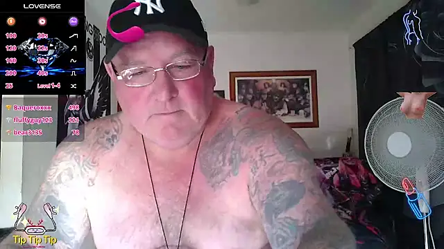 KINKYBLUEYES69 webcam