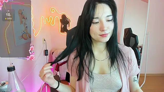 AliceeinWonderlanddd webcam