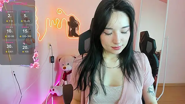 AliceeinWonderlanddd webcam