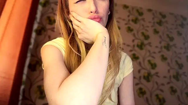 StarFrom_Hell webcam