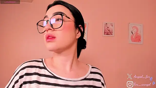 angeel_fox webcam