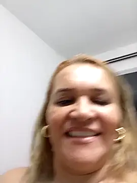 charlotte_milf30 webcam