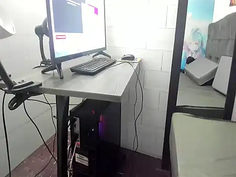 Strella_Moon1 webcam