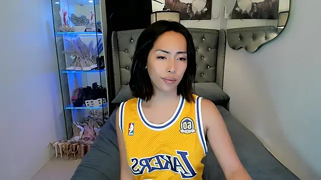 reighnempress webcam