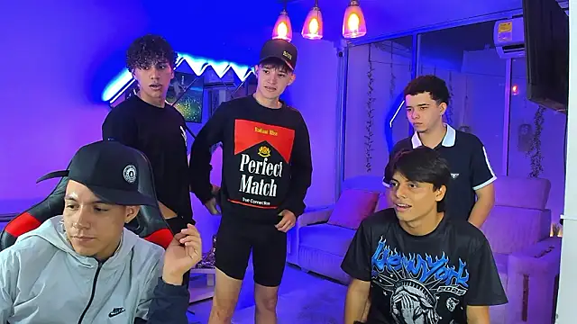 Houseofwarrios webcam