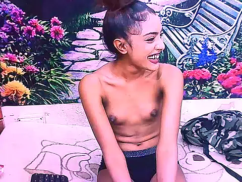 IndianPretty14u2Luv webcam