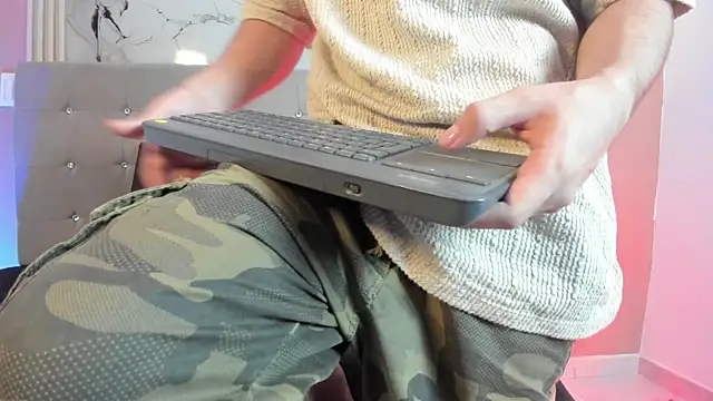 eren_jeager live sex cam