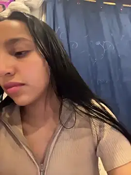 Webcam Model (Eve_Ritz)  is live.Free join now!