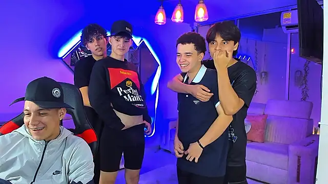 Houseofwarrios webcam