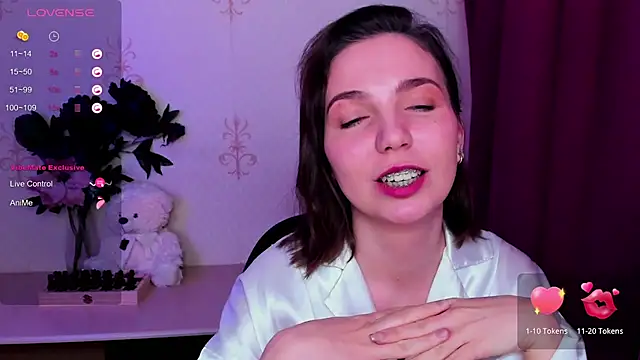 KindHazelHere_ webcam