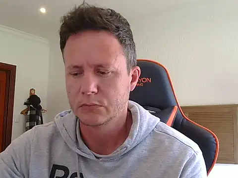 TroyDieselXXX webcam