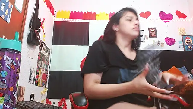 Saray_extrovert_ webcam