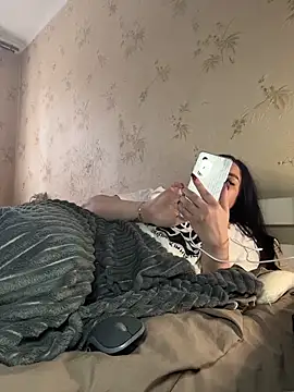 Naughtbaby_2025 webcam