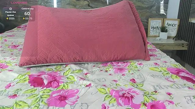 Skarleth_queen webcam