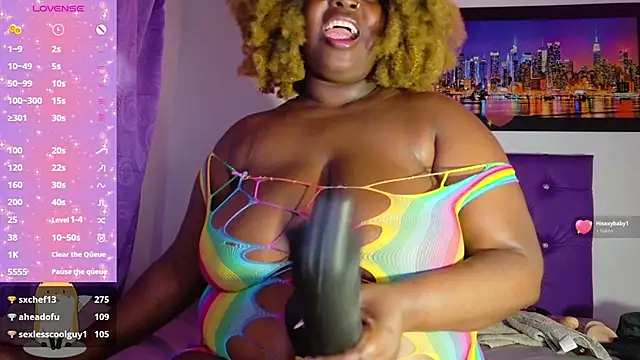 ebony_NeighborMoans webcam