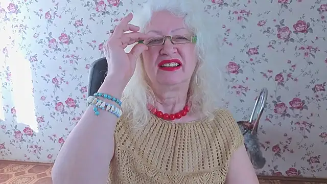 Maya_Mayflower webcam