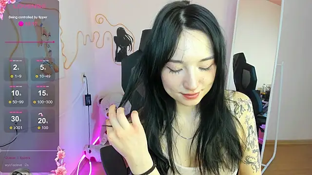 AliceeinWonderlanddd webcam