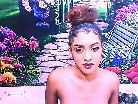 IndianPretty14u2Luv webcam