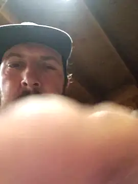 UncutHammer69 webcam