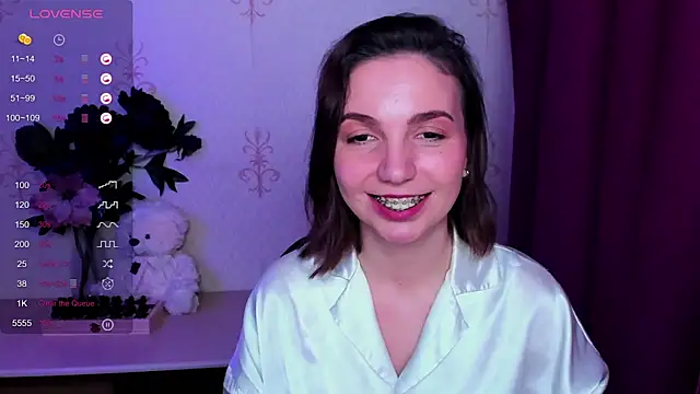 KindHazelHere_ webcam