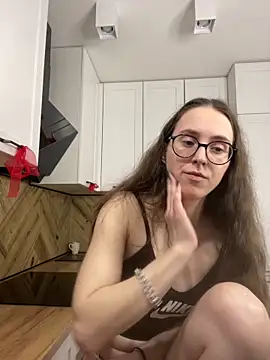 martiniiselenna - MartiniiSelenna's free webcam