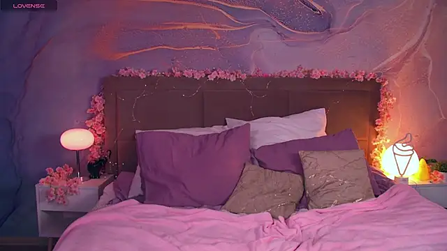 ScarletMarney webcam