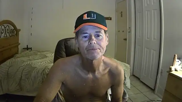 nakeedcowboi65 webcam