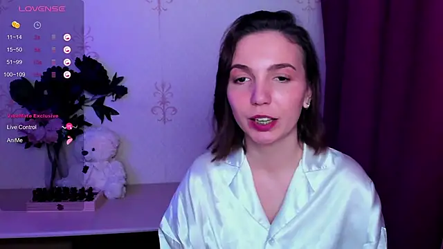 KindHazelHere_ webcam