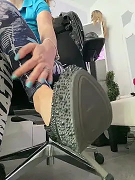 annikarose - AnnikaRose's free webcam