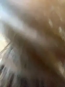 Webcam Model (ALINA_EF)  is live.Free join now!