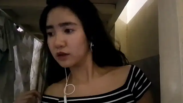 RessieAshcroft webcam