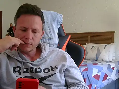 TroyDieselXXX webcam