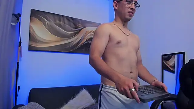 Tommas_Jhonson webcam