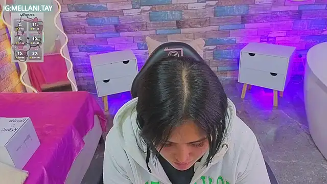 Mellani_tay webcam