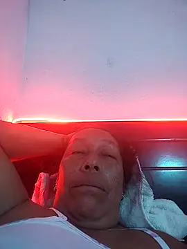 Ruby-Hot-Milf webcam