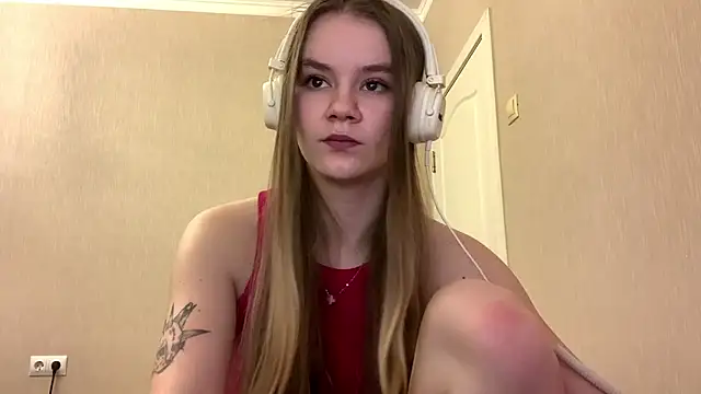 AgnesShy_ webcam