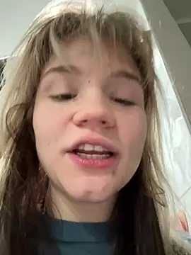 Cutiepiespanks's live cam