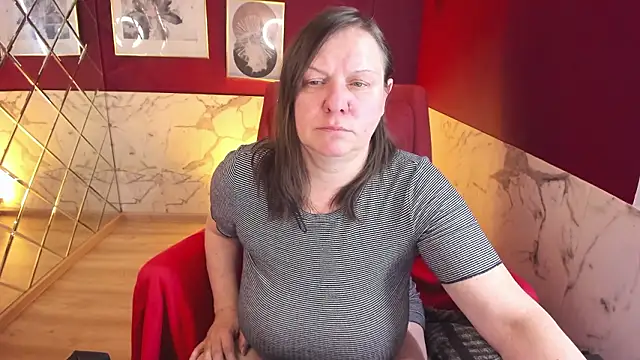 kellyperfection - KellyPerfection's free webcam - UK Sex Cams