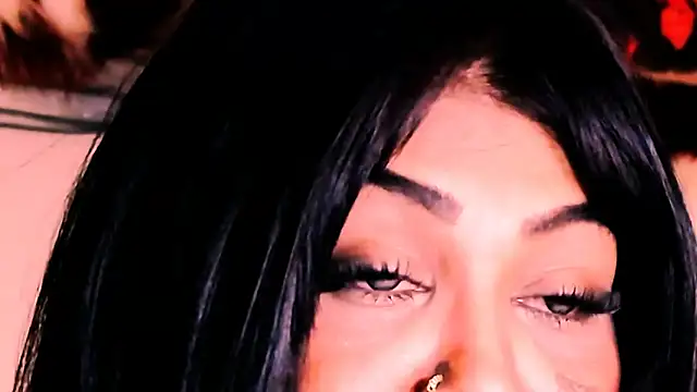 indian_dreamgirl webcam