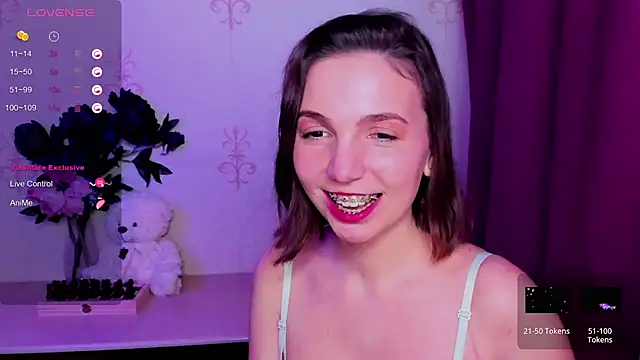 KindHazelHere_ webcam