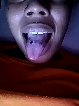 HONEYSWEETS_LIVE webcam