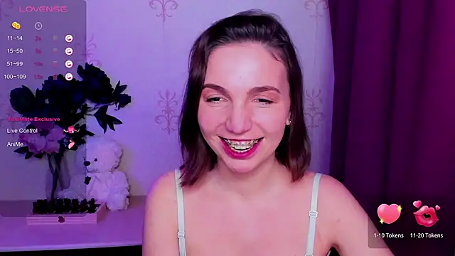 KindHazelHere_ webcam