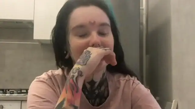 HighelikeGirl webcam