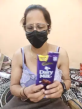 meenu_bhabhi547 webcam