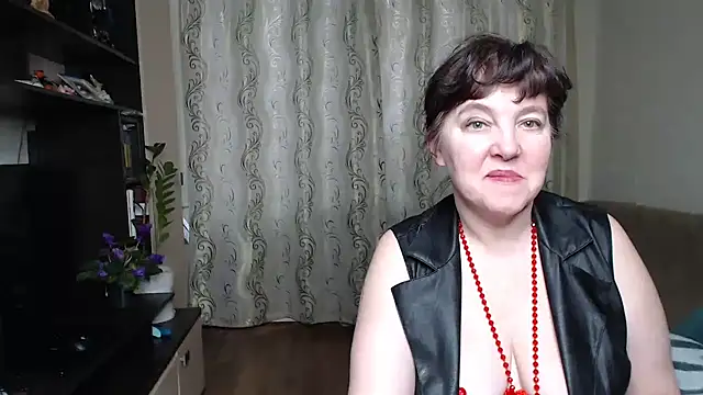 illusionq - Illusionq's free webcam - UK Sex Cams