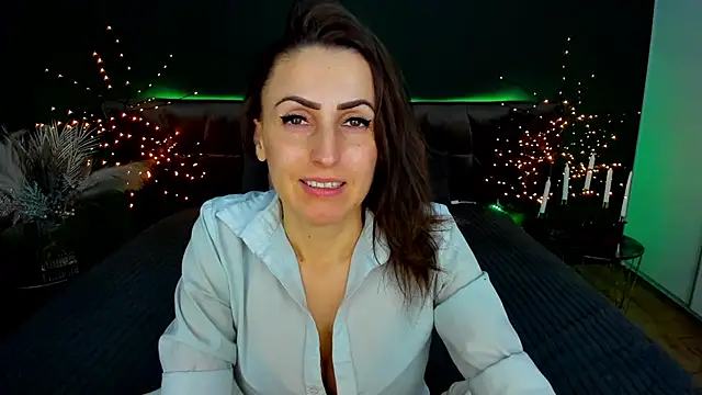 rebecca_diamond - Rebecca_Diamond's free webcam - UK Sex Cams