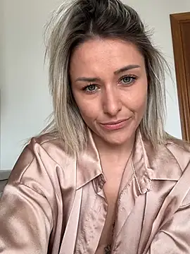 petrouchkaaa_ webcam