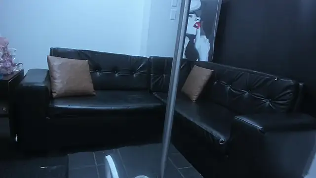 KiaraBlack_01 webcam