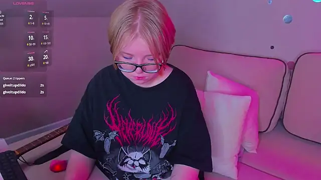 Lauraaa_Smith webcam